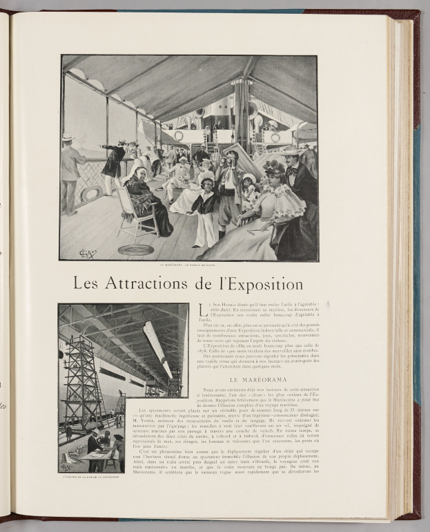 Offenes Buch mit einem Foto einer Gruppe von Menschen, die sich amüsieren, auf einer flachen Oberfläche platziert, enthaltend Bilder und Text über Ausstellungsattraktionen.