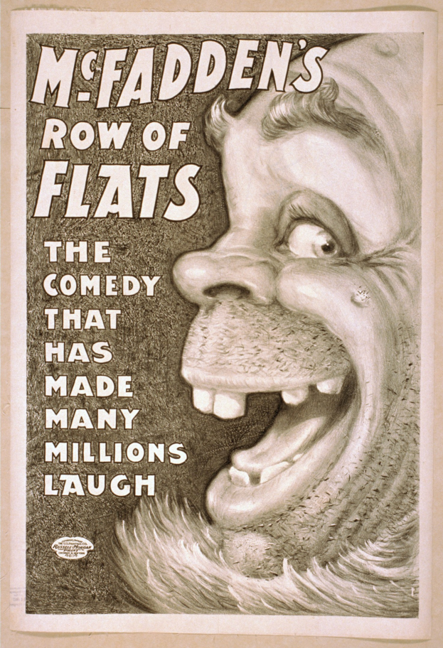 Plakat einer lachenden Person mit wildem Haar vor gelbem Hintergrund, mit dem Text "McFadden's Row of Flats: The Comedy That Has Made Many Millions Laugh."