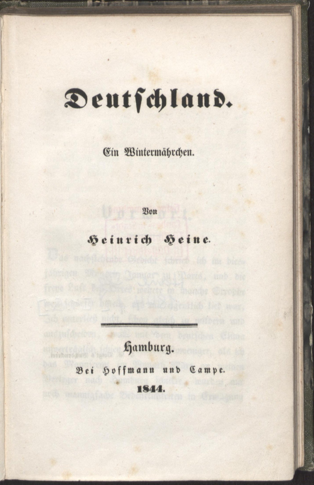 Ein altes Buch mit dem Titel "Deutschland" vor einem schwarzen Hintergrund.