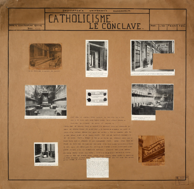 Ein Buch mit Bildern und Text, das die Geschichte der katholischen Kirche dokumentiert, einschließlich Abbildungen ihrer Räume, Korridore und erhaltener Artefakte.
